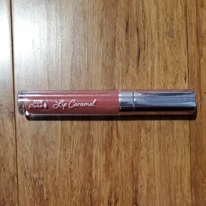 New 100% Pure Lip Caramel Lip Balm & Gloss - Truffle